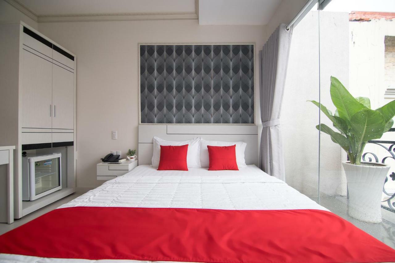 Bin Bin Hotel 4 - Near Sunrise City D7 Hô Chi Minh-Ville Extérieur photo