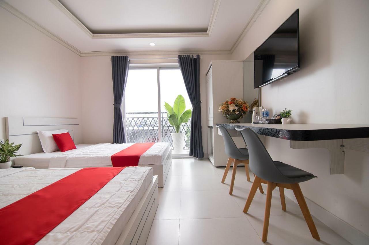 Bin Bin Hotel 4 - Near Sunrise City D7 Hô Chi Minh-Ville Extérieur photo
